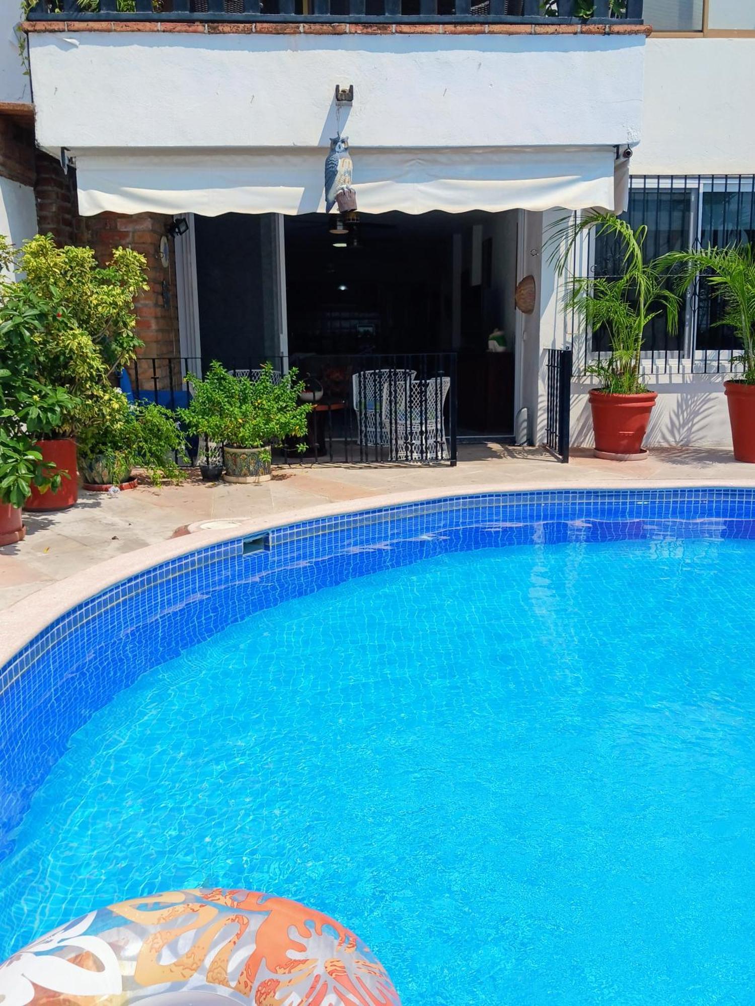 Apartamento con vistas a la piscina